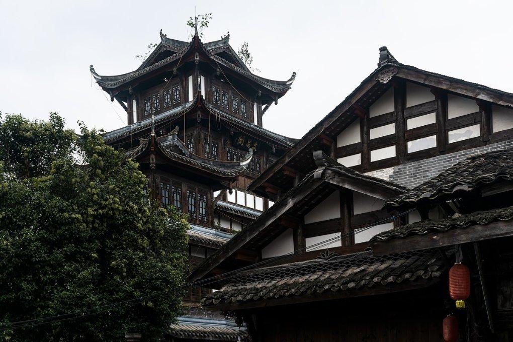 于海田春节前走访慰问时强调:真正把党和政府的温暖送到千家万户